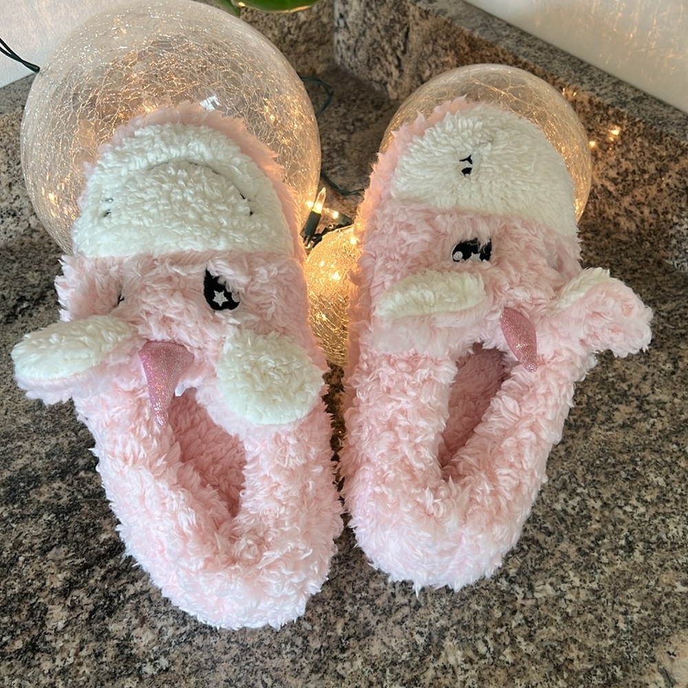 Pink Unicorn 🦄 Slippers - Picture 6 of 10